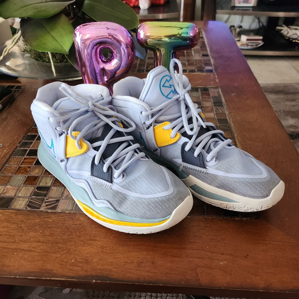 Nike Kyrie Infinity Future Past Sneakers Size 8